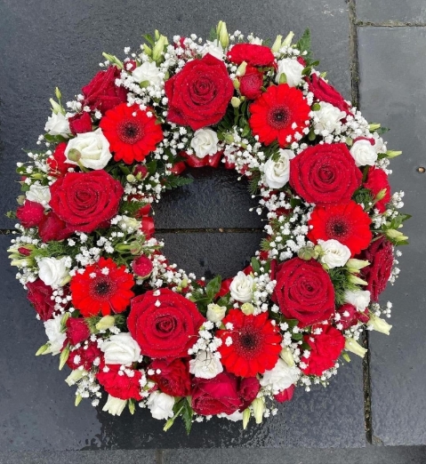 Loose wreath